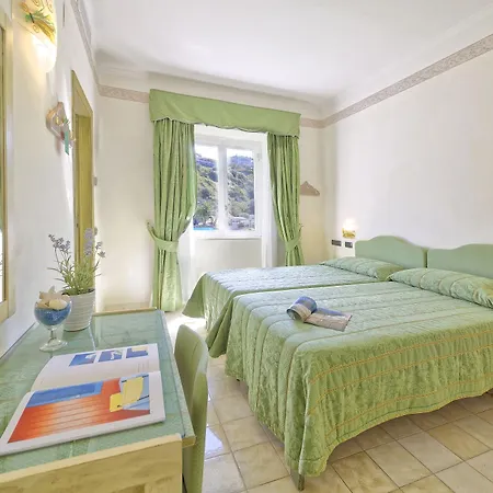 Punta Imperatore Hotel 4*