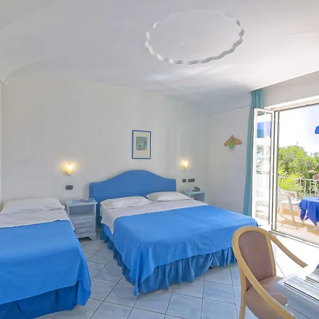 Punta Imperatore Hotel 4*